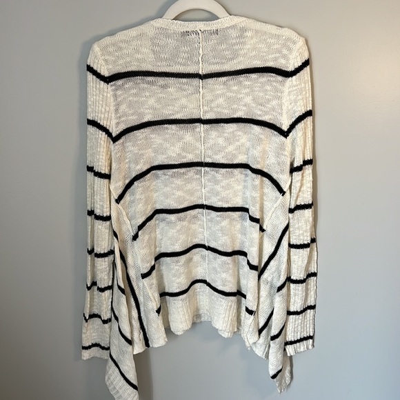 Doe & Rae V-Neck Striped Sweater / Size L - Picture 5 of 7